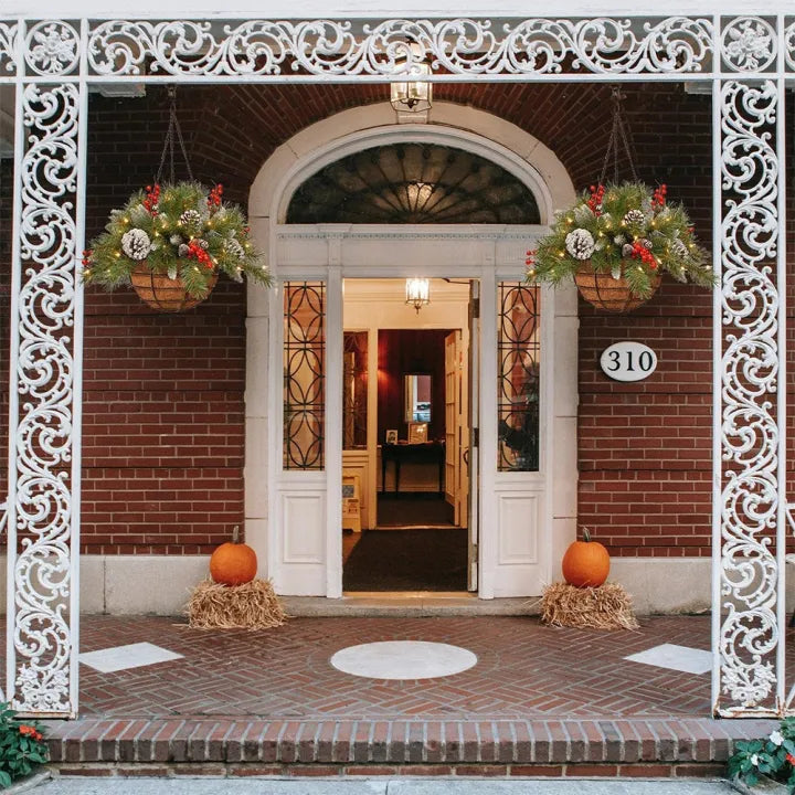 🎄Christmas Promotion 50% OFF🔥Pre-Lit Artificial Christmas Hanging Basket